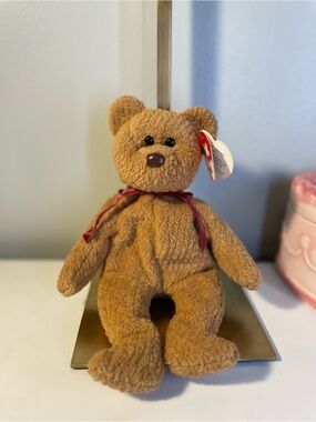 Ty Beanie Baby Curly the Bear style 4052 (1996)